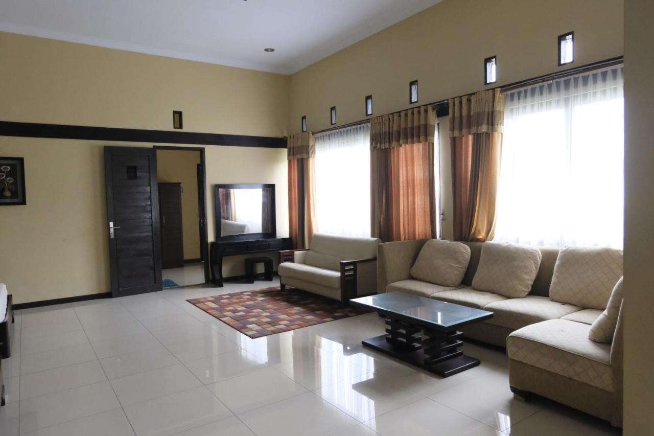 Aldeoz Villa Ciater Sarireja Bagian luar foto