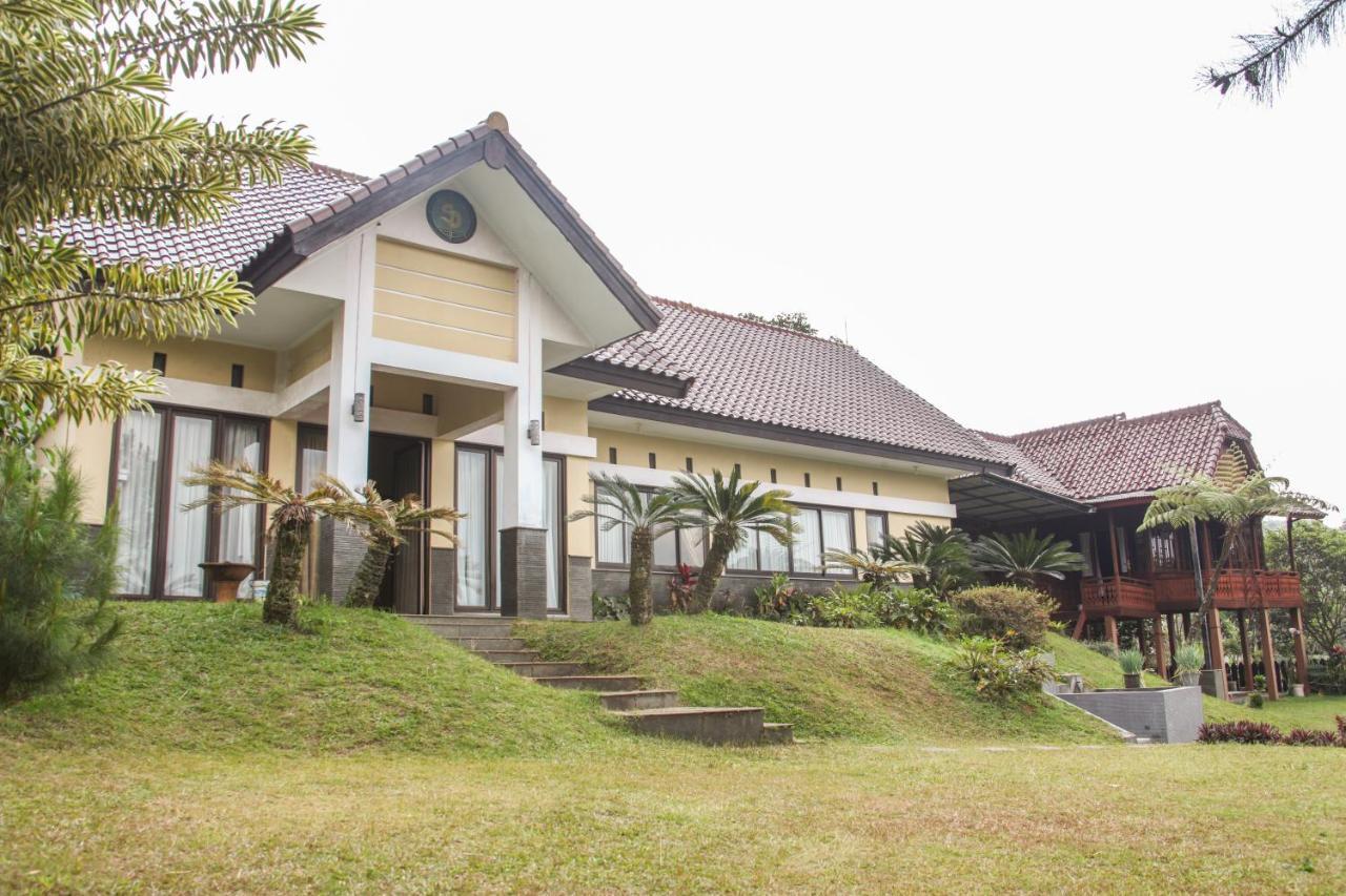 Aldeoz Villa Ciater Sarireja Bagian luar foto