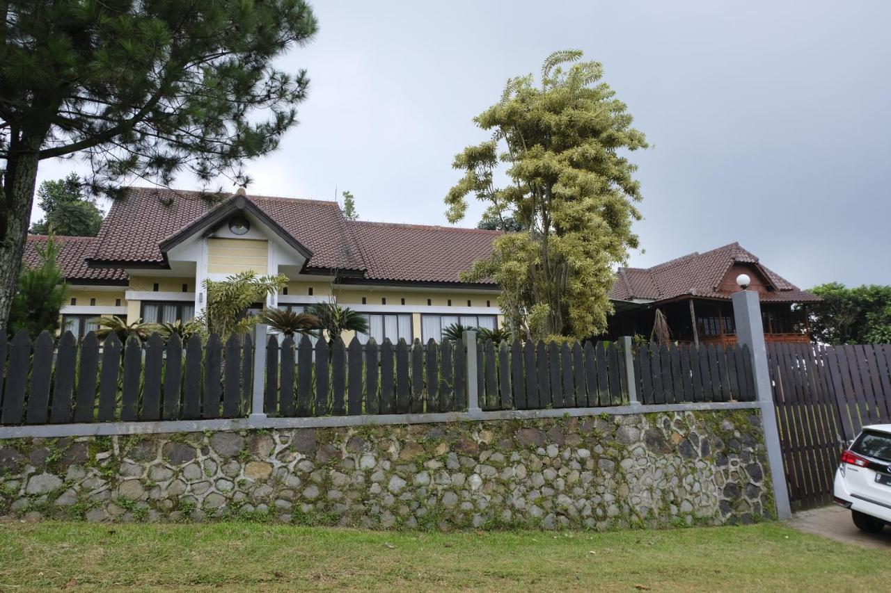 Aldeoz Villa Ciater Sarireja Bagian luar foto